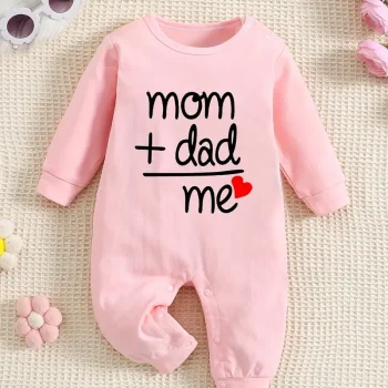 Fato de bebé adorável para menina com estampa “Mamã + Papá = Eu”